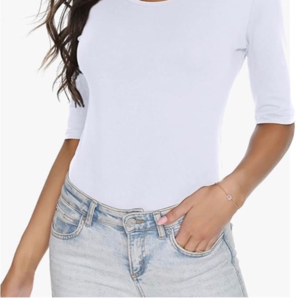 Basic white T - Picture 3 of 3